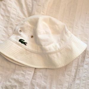 Lacoste bucket hat